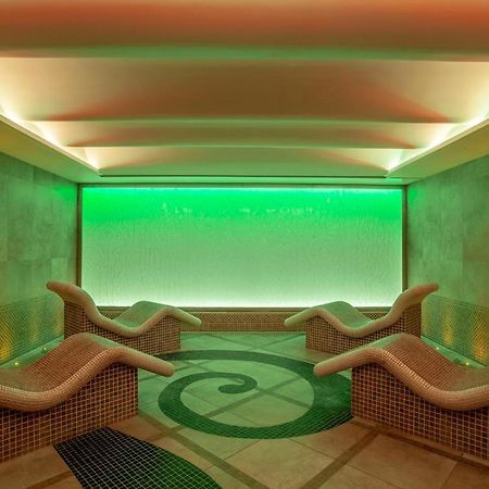 Carrickdale Hotel & Spa ダンドーク エクステリア 写真