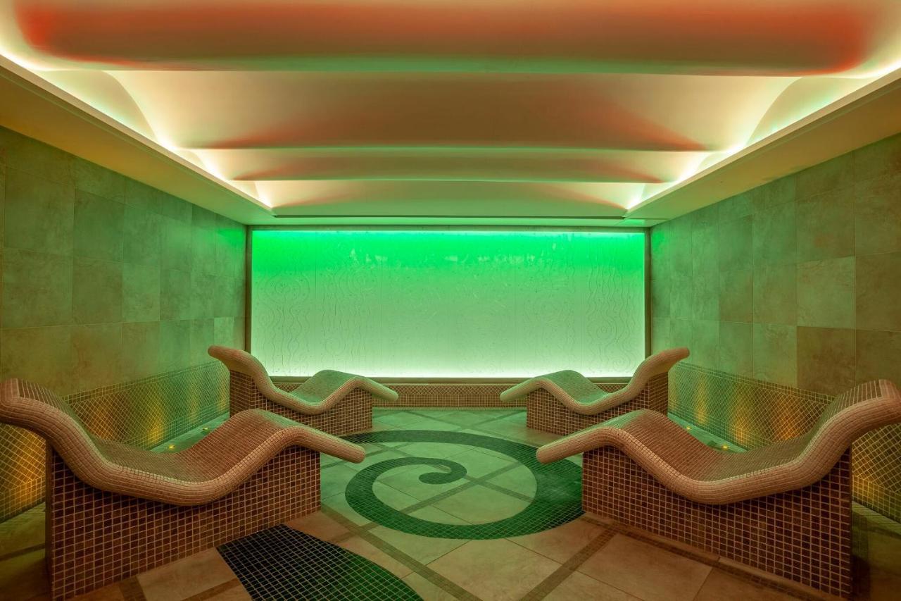 Carrickdale Hotel & Spa ダンドーク エクステリア 写真
