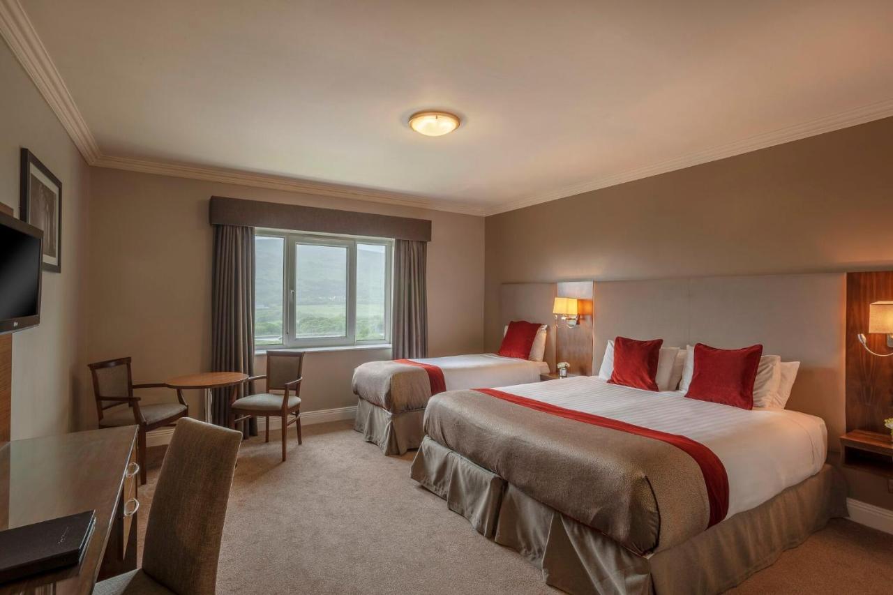 Carrickdale Hotel & Spa ダンドーク エクステリア 写真