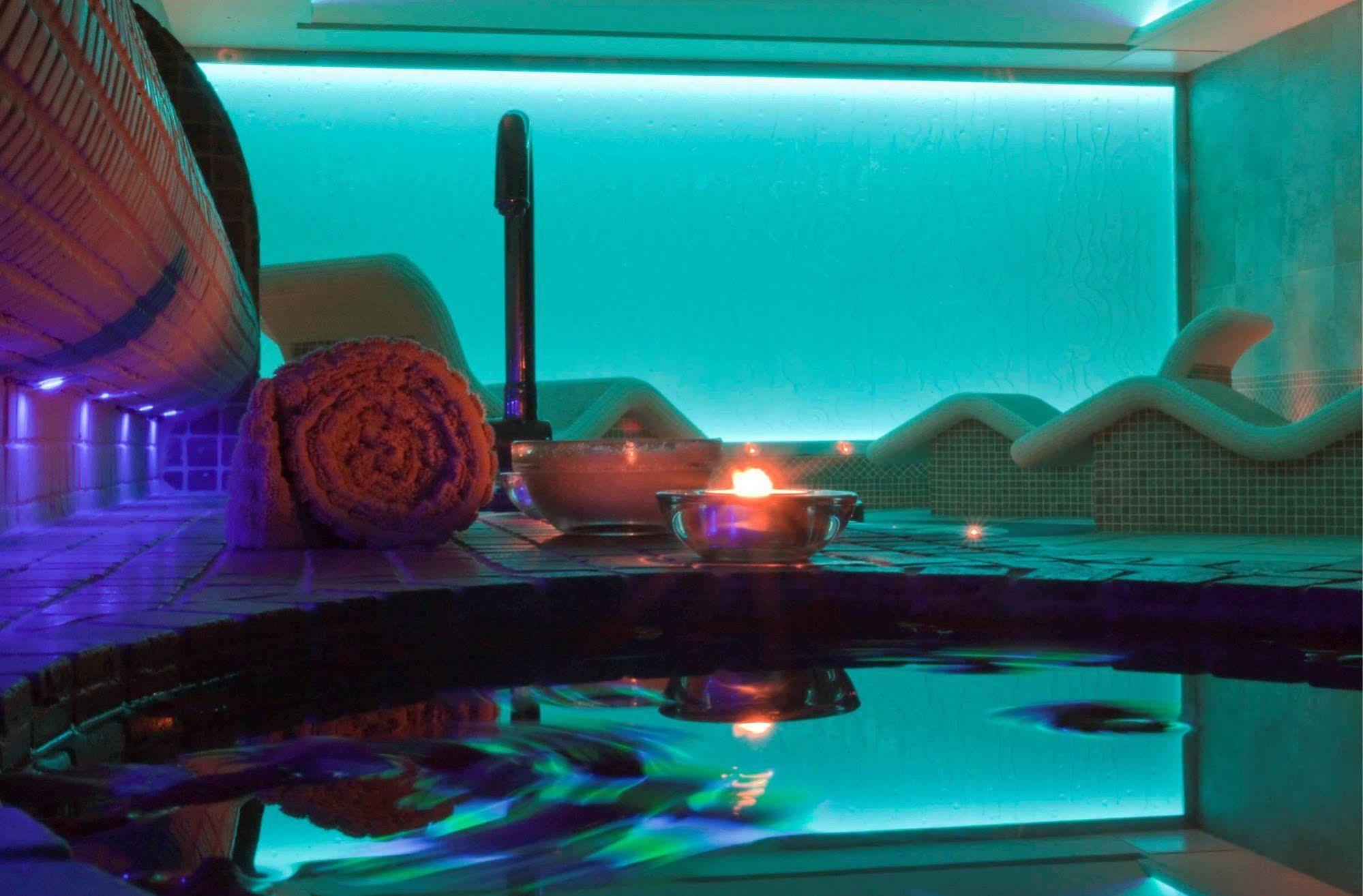 Carrickdale Hotel & Spa ダンドーク エクステリア 写真