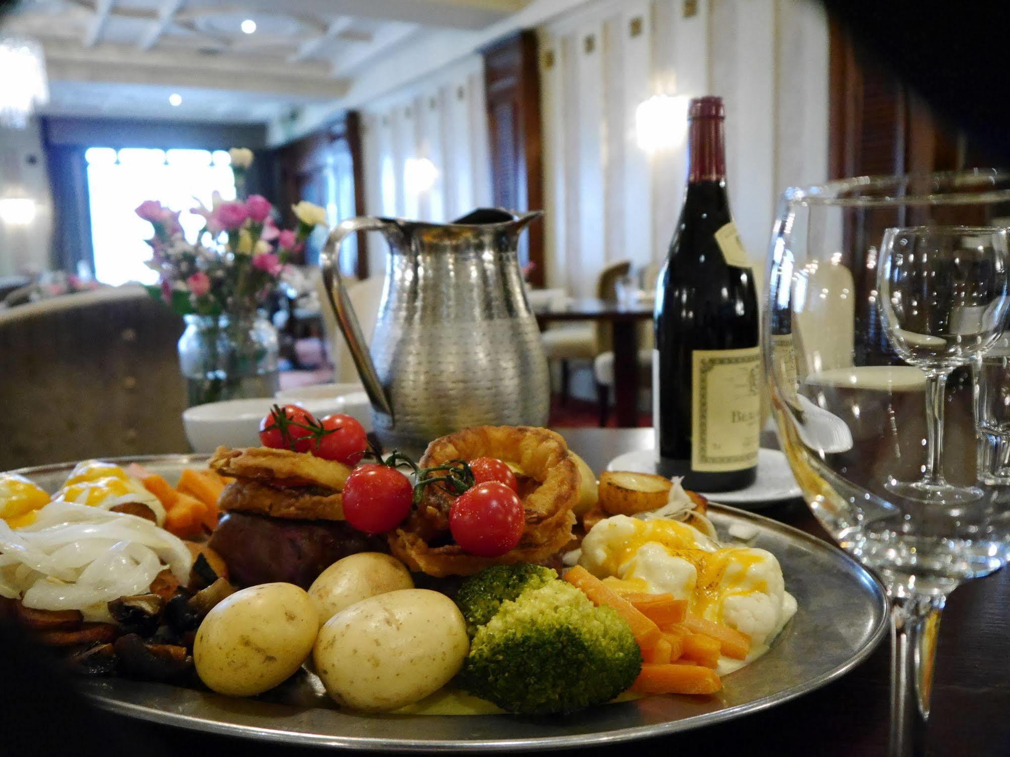 Carrickdale Hotel & Spa ダンドーク エクステリア 写真